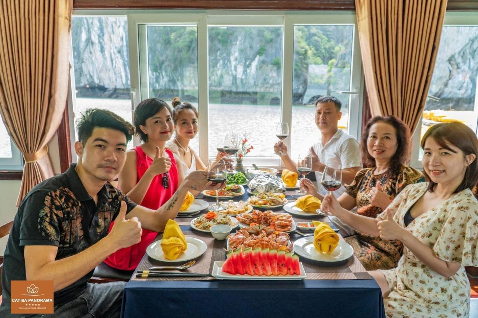 Hung Thao Homestay Dong Khe Sau Exteriör bild